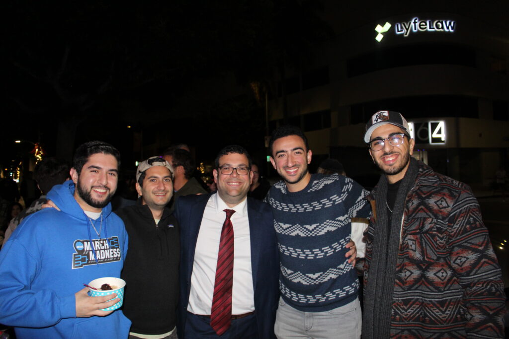 JLIC West Toppings event picture of 4 guys and Rabbi Kaplan