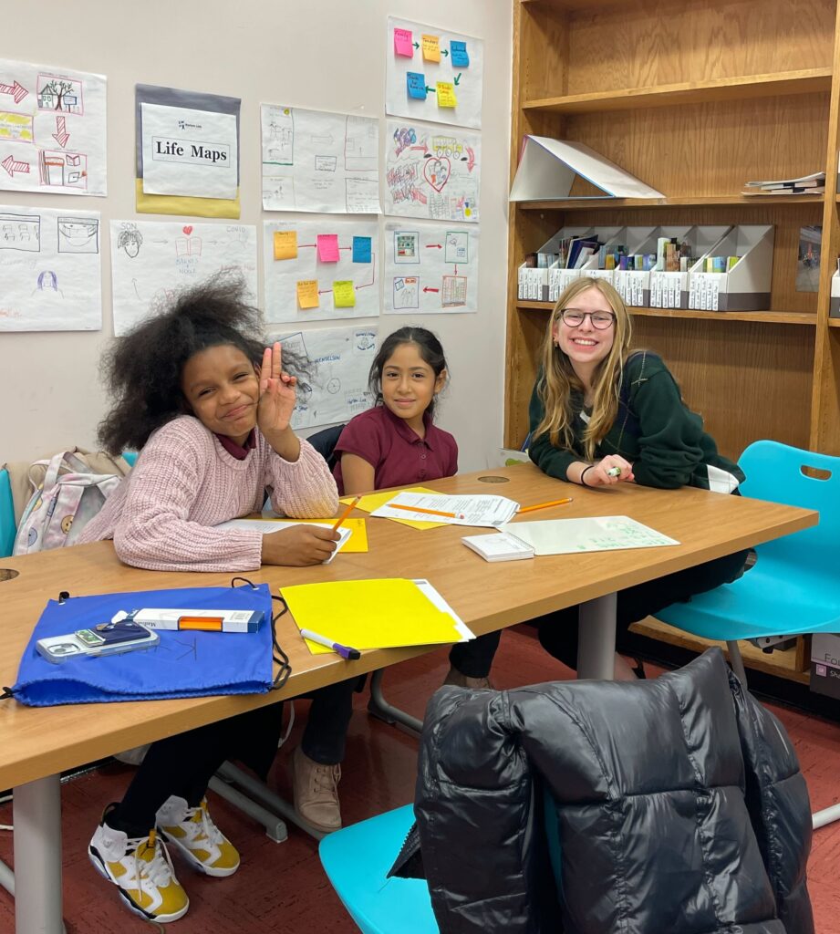 JLIC students from Columbia tutoring kids as part of their chesed program
