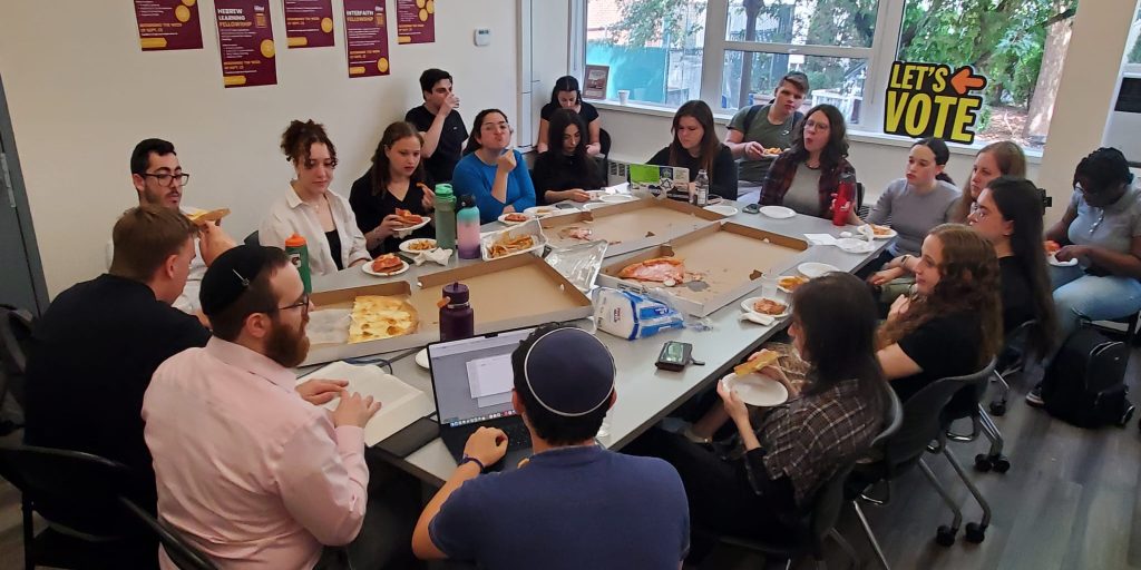 Brooklyn College JLIC students learning together over lunch