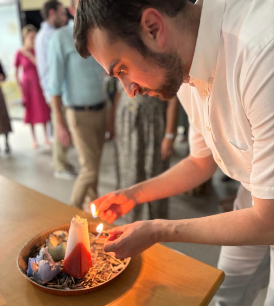 Preparing for havdalah at the end of the Technion's Shabbasino weekend
