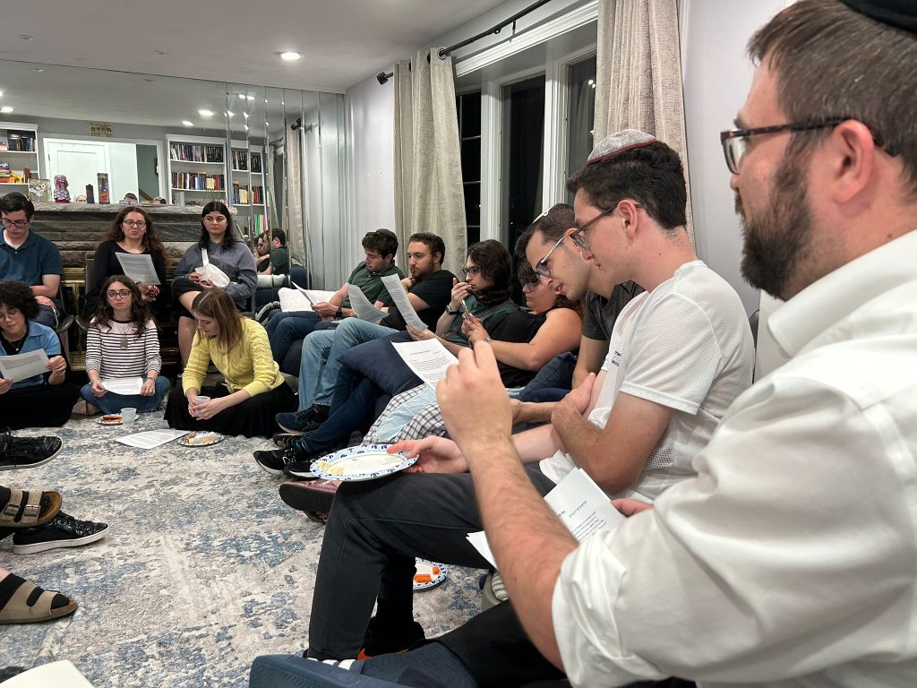 Rabbi Joel Finkelstein leading TNT at the JLIC at Brandeis University
