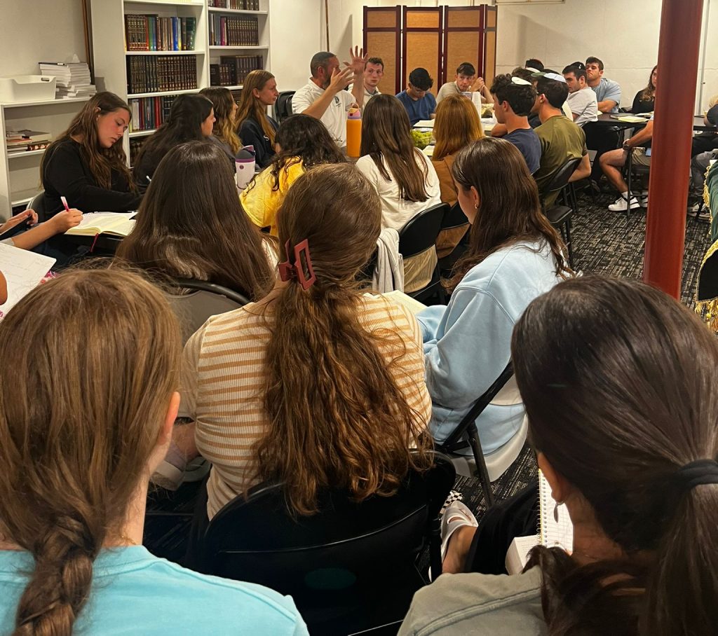 Students fill the JLIC Binghamton Beit Midrash to learn together 