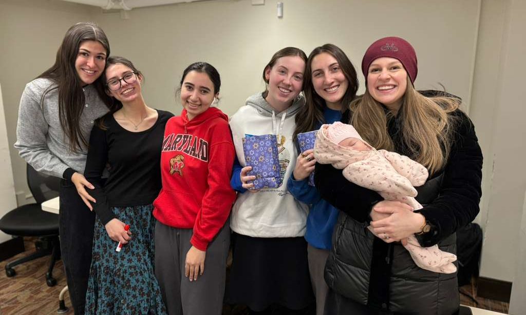 Chanukah 2025. JLIC at University of MD visiting students who were studying for finals so that everyone could celebrate together.