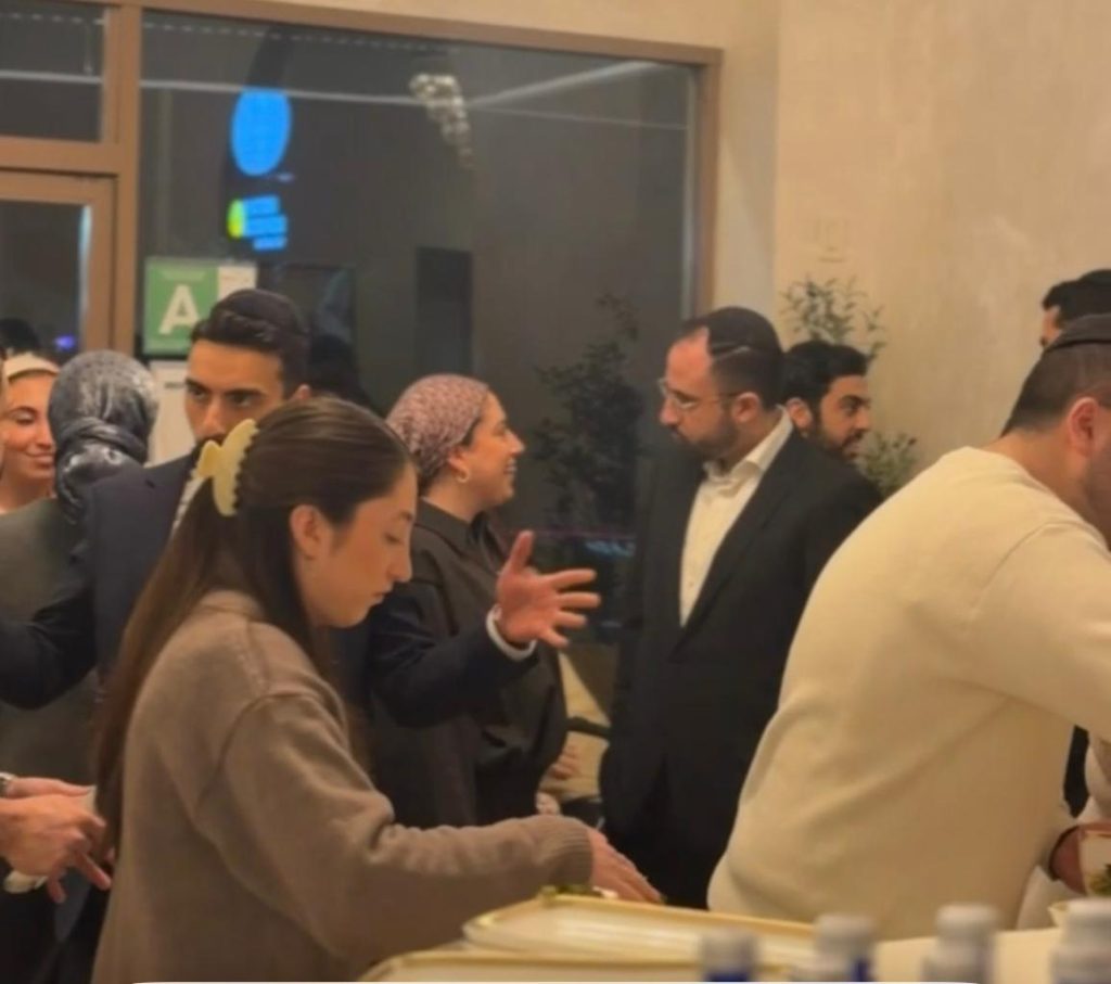 JLIC West Young Professionals Melave Malka series for graduate students navigating marriage, new parenthood, and academic pressure. 