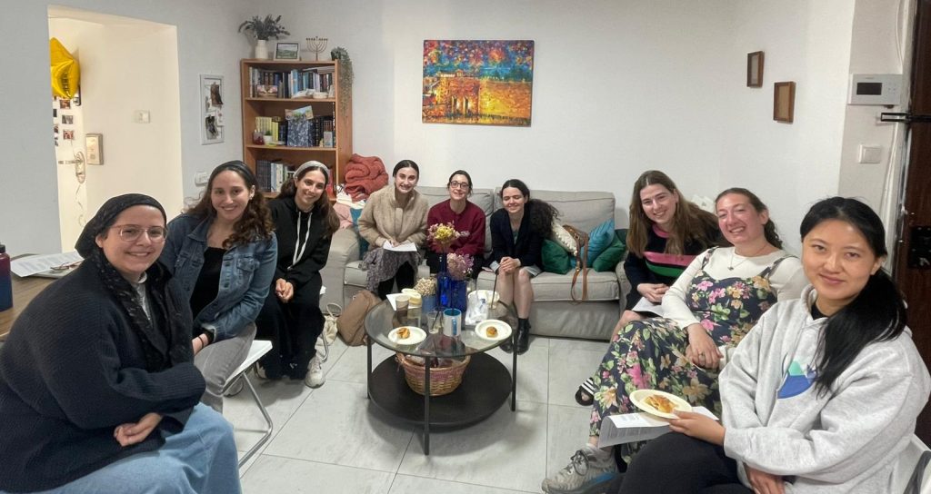 Women's chaburah in Jerusalem