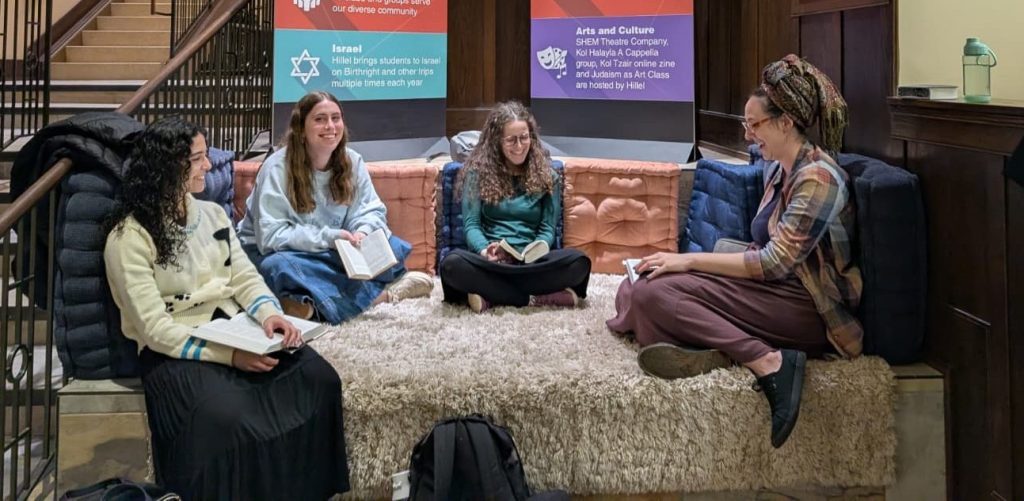 Women learning in a pod at Rutgers University