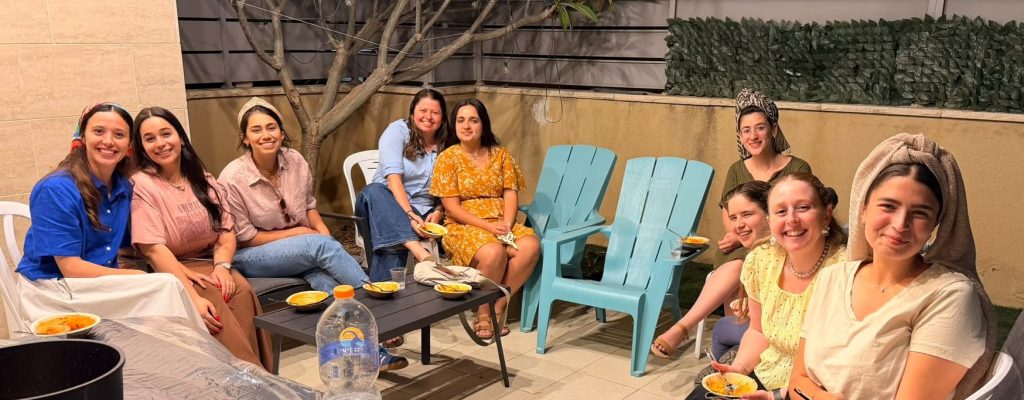 Women from the Umka D’Liba women’s chabura has become a beautiful and meaningful space in our JLIC BGU community.